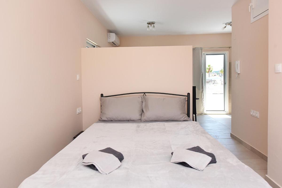 Happy Days Home Apartment Und Studio/Penthouse Ialysos  Exterior photo
