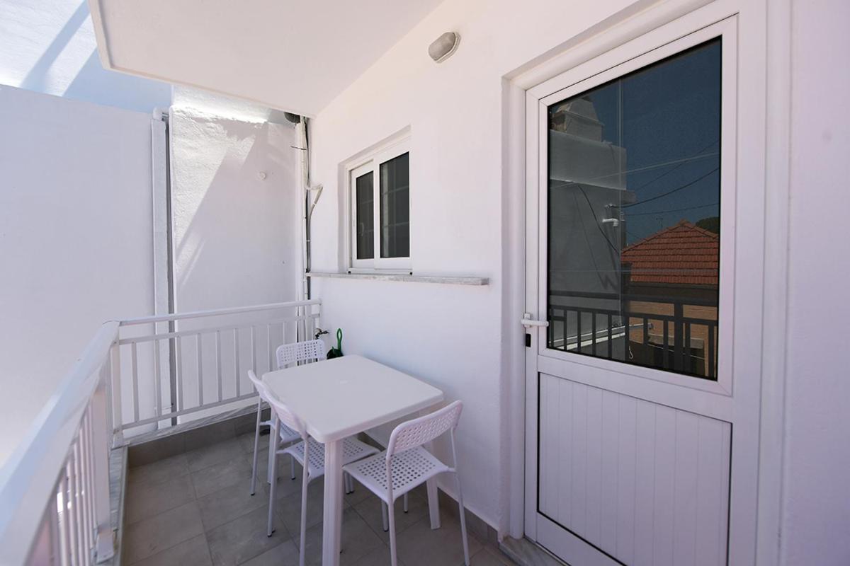 Happy Days Home Apartment Und Studio/Penthouse Ialysos  Exterior photo
