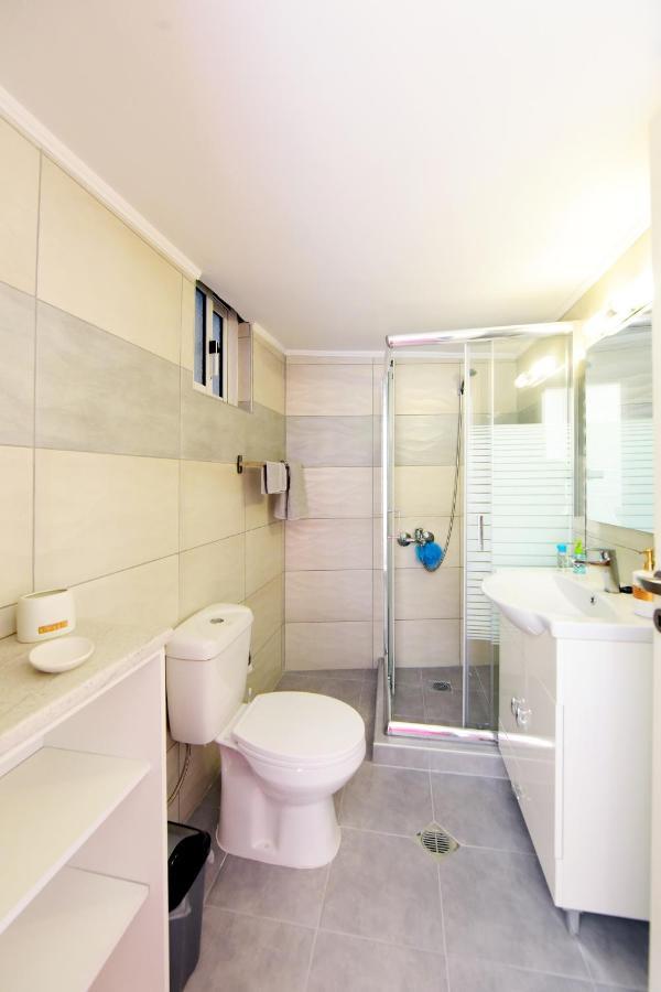 Happy Days Home Apartment Und Studio/Penthouse Ialysos  Exterior photo